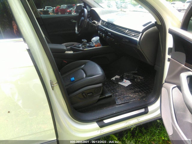 WA1LAAF70HD001197 Audi Q7 Premium Plus