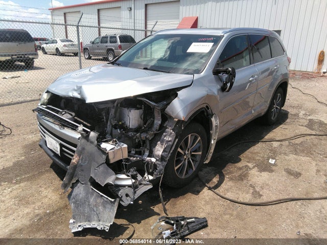 Toyota Highlander Xle/se 2017 5TDJZRFH8HS481927 Image 2