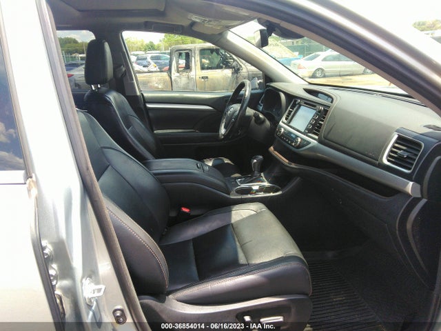 Toyota Highlander Xle/se 2017 5TDJZRFH8HS481927 Image 5