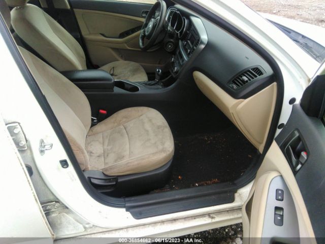 KNAGM4A76E5519051 KIA Optima Lx