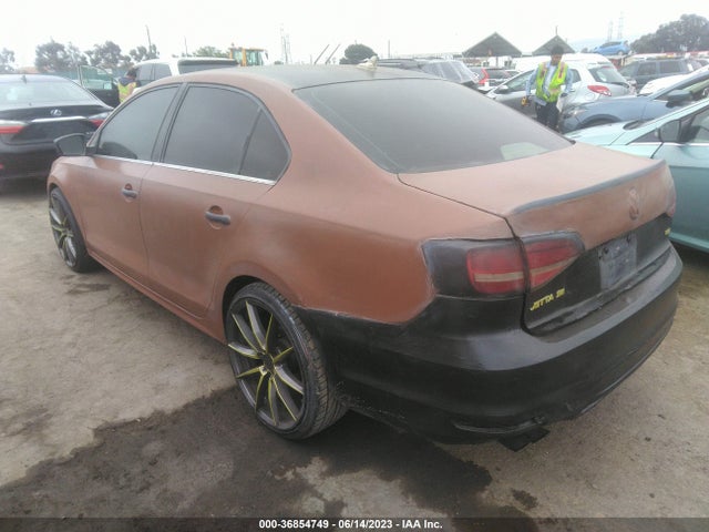 3VWD07AJ5FM357243 Volkswagen Jetta Sedan 1.8t Se W/connectivity