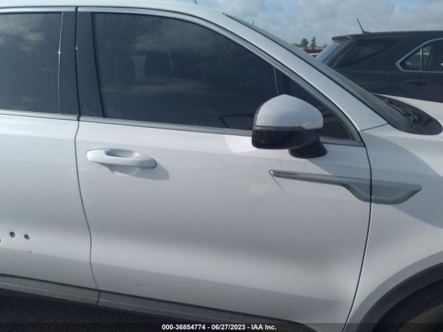 5XYRG4LC6NG098355 KIA SORENTO LX