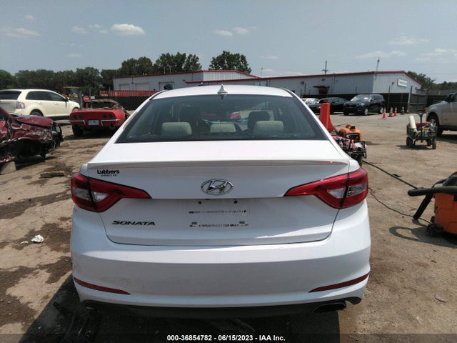 Hyundai SONATA SE 2015 5NPE24AF3FH166650 Image 16