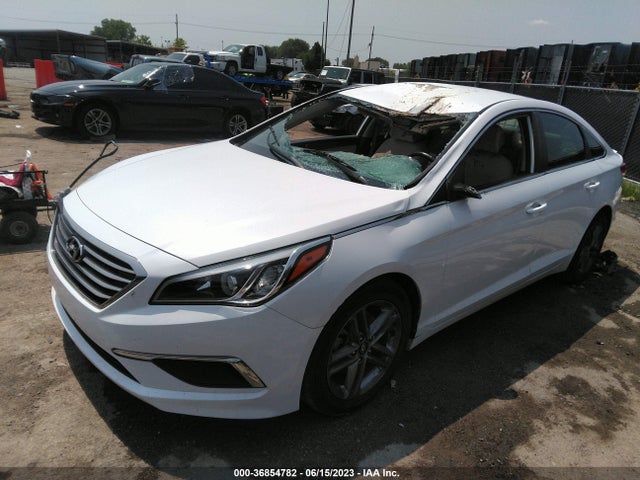 Hyundai SONATA SE 2015 5NPE24AF3FH166650 Image 2