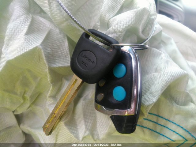 KNDJN2A2XE7703380 KIA Soul Base