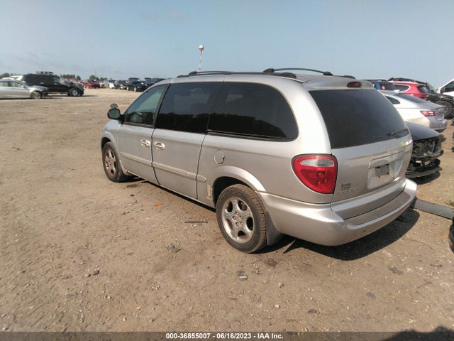 2002 DODGE GRAND CARAVAN ES VIN: 2B4GP54L02R539557