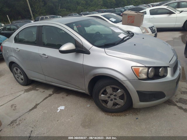 Chevrolet SONIC LS 2016 1G1JA5SH1G4115770 Image 1