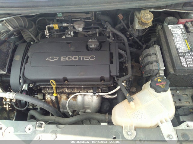 Chevrolet SONIC LS 2016 1G1JA5SH1G4115770 Image 11
