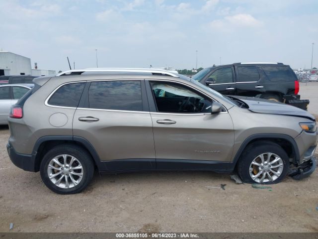 1C4PJLCB4KD285033 Jeep Cherokee Latitude
