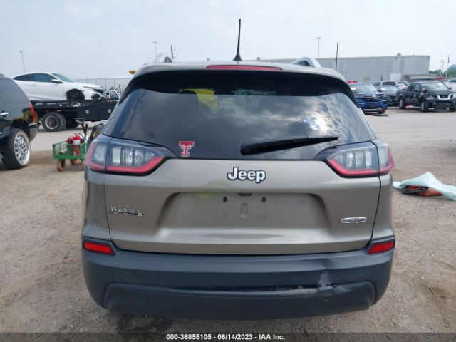 1C4PJLCB4KD285033 Jeep Cherokee Latitude