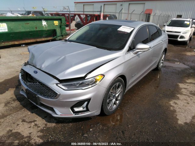 3FA6P0RU7KR109947 Ford Fusion Hybrid Titanium