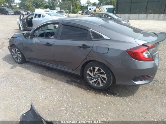 Honda CIVIC EX 2018 2HGFC2F76JH559245 Image 3
