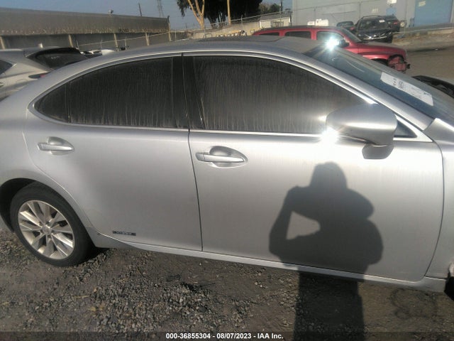 JTHBW1GG7F2092445 Lexus Es 300h Hybrid