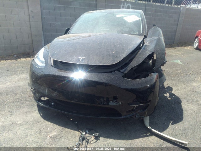 5YJYGDEE0MF098142 Tesla Model Y Long Range