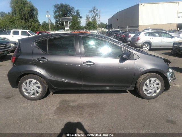 Toyota Prius C One/two/three/four 2015 JTDKDTB35F1583299 Image 5