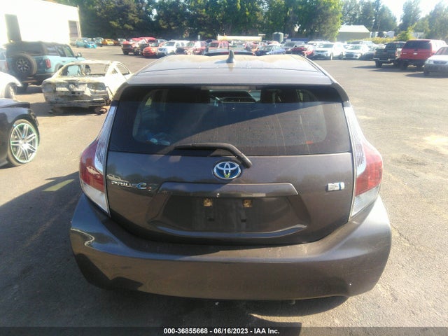 Toyota Prius C One/two/three/four 2015 JTDKDTB35F1583299 Image 8