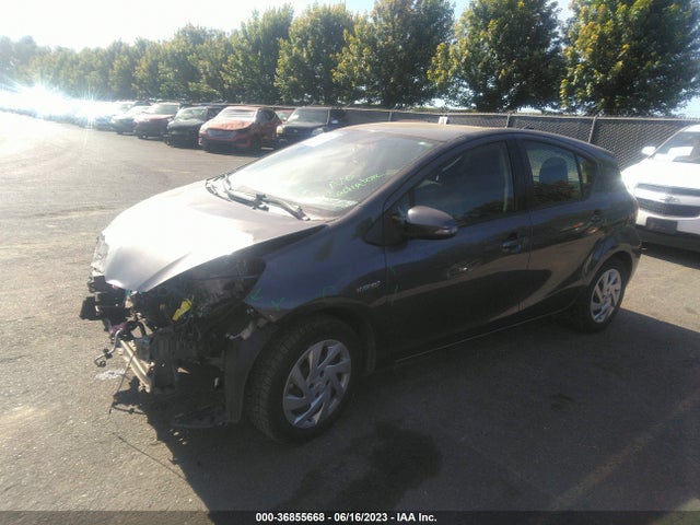 Toyota Prius C One/two/three/four 2015 JTDKDTB35F1583299 Image 2