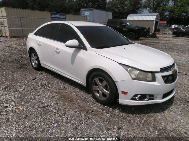 2014 1G1PC5SB9E7437200 main image