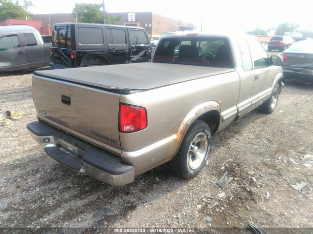 2001 CHEVROLET S-10 LS VIN: 1GCCS19W618138844