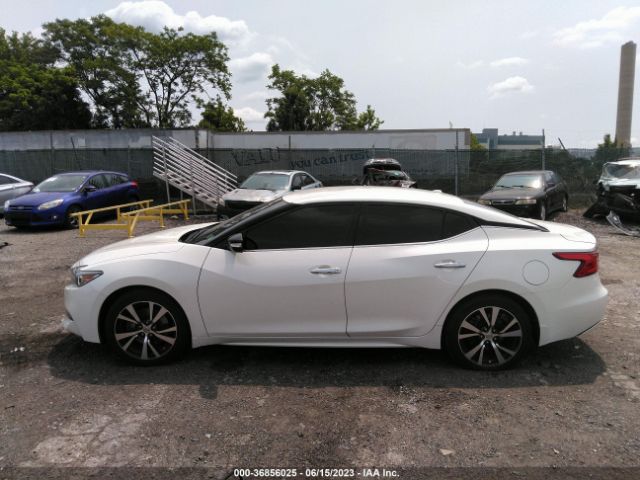 1N4AA6AP0JC371777 Nissan MAXIMA SV