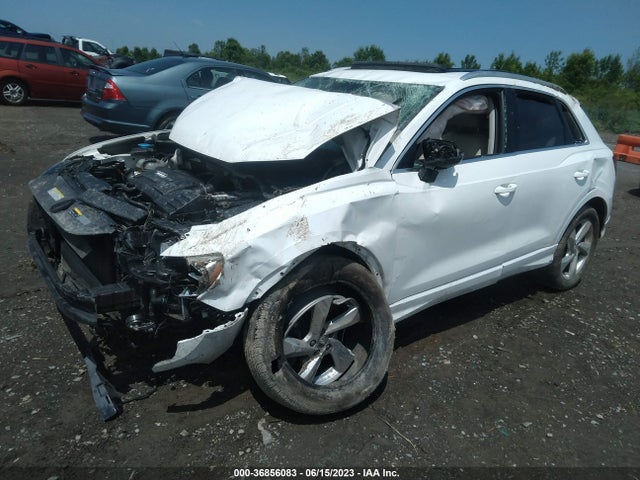 WA1AECF33K1075226 Audi Q3 PREMIUM