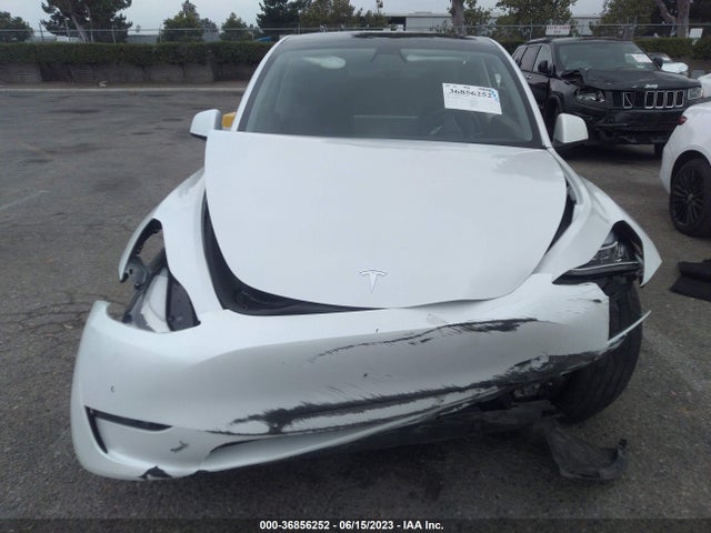 5YJYGDEE5MF241425 Tesla Model Y Long Range