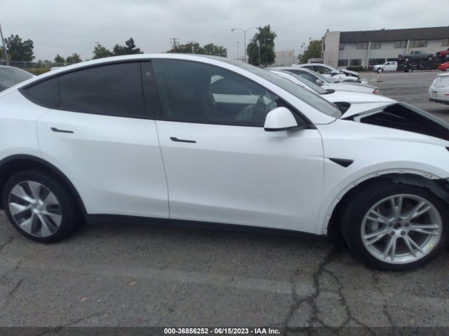 5YJYGDEE5MF241425 Tesla Model Y Long Range