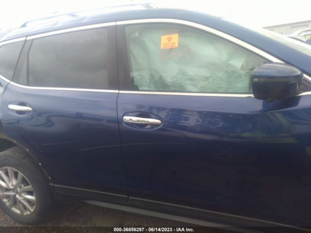 5N1AT2MV5HC751713 Nissan ROGUE SV