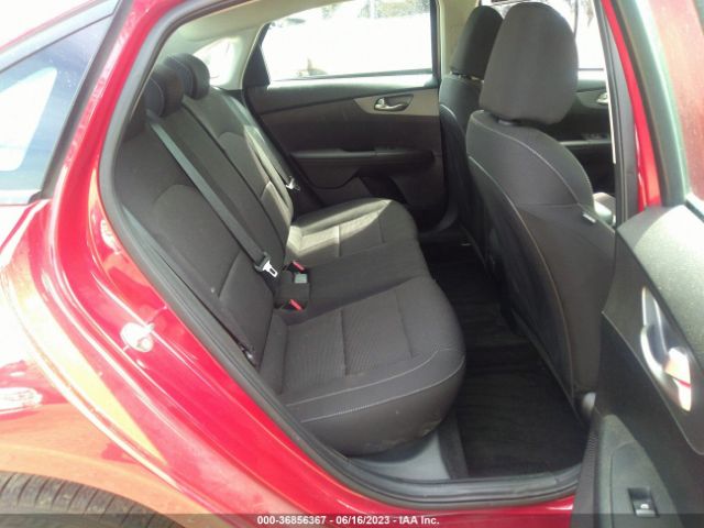 3KPF24AD2KE138016 KIA Forte Lxs