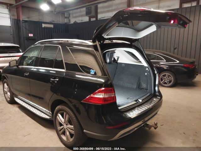 2015 MERCEDES-BENZ M-CLASS ML 350 VIN: 4JGDA5HB7FA553552