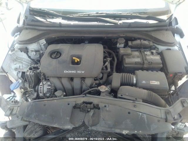 Hyundai ELANTRA SE 2017 5NPD84LF2HH011131 Image 10