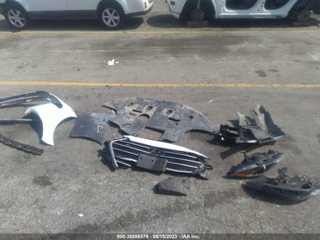 Hyundai ELANTRA SE 2017 5NPD84LF2HH011131 Image 11