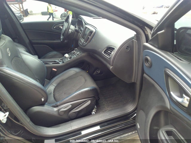 Chrysler 200 S 2015 1C3CCCDG6FN544077 Image 5