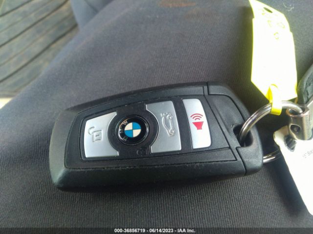 WBA8E5G58JNV02937 BMW 3 Series 320i Xdrive