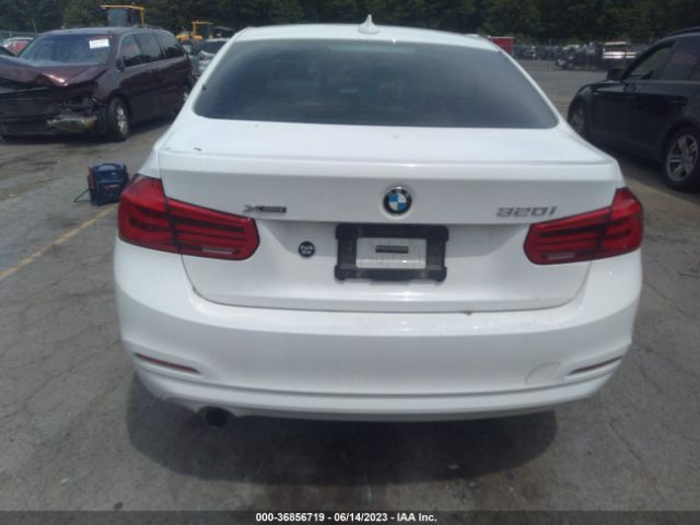 WBA8E5G58JNV02937 BMW 3 Series 320i Xdrive