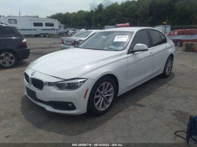 WBA8E5G58JNV02937 BMW 3 Series 320i Xdrive