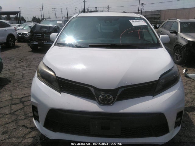 Toyota SIENNA SE 2020 5TDXZ3DC9LS047653 Image 4