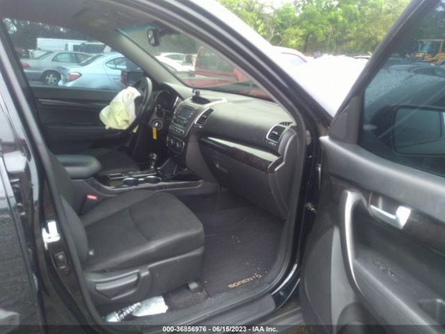 5XYKT3A6XEG483776 KIA SORENTO LX
