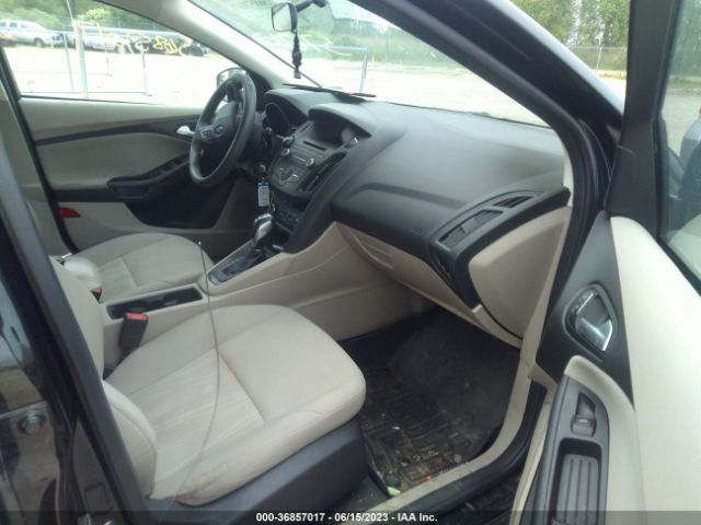 1FADP3K20FL228994 Ford FOCUS SE