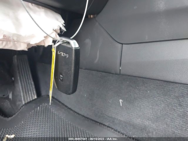 5XXG14J20NG082031 KIA K5 LXS