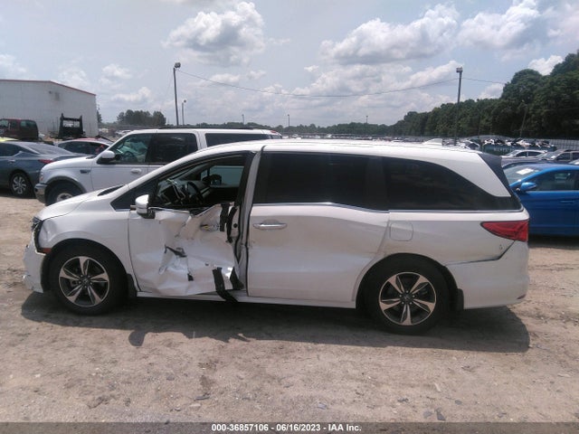 2018 HONDA ODYSSEY TOURING VIN: 5FNRL6H86JB011681
