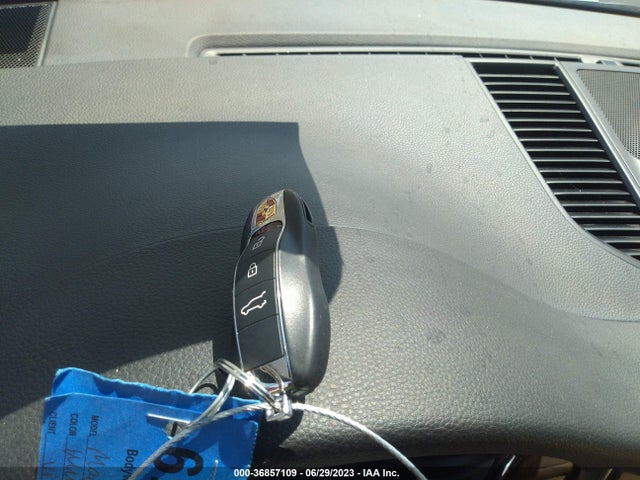 2022 Porsche Macan, VIN: WP1AA2A50NLB06864