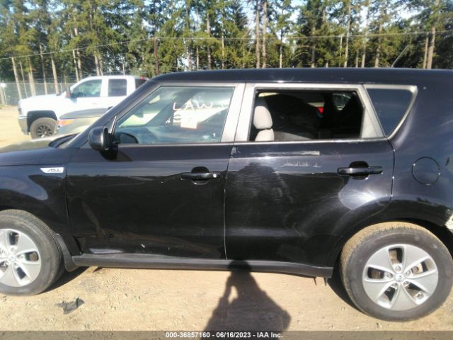 KNDJN2A22F7755393 KIA Soul Base