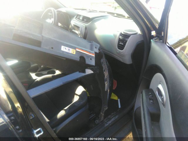KNDJN2A22F7755393 KIA Soul Base