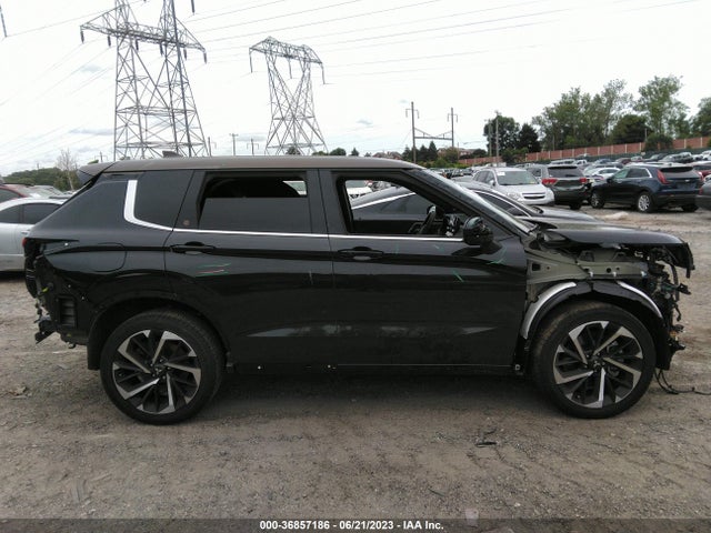 JA4J4VA82PZ016145 Mitsubishi Outlander Sel
