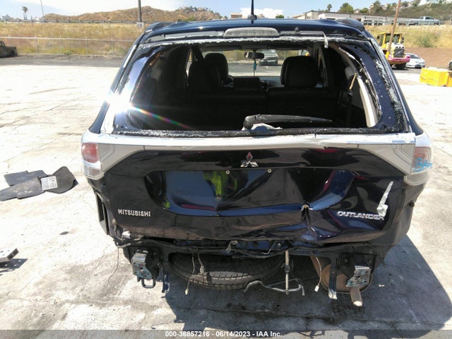 JA4AD3A39FZ001228 Mitsubishi Outlander Se