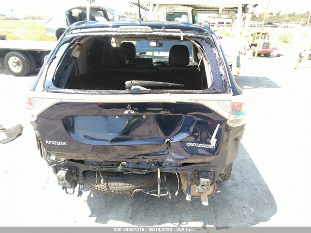 JA4AD3A39FZ001228 Mitsubishi Outlander Se