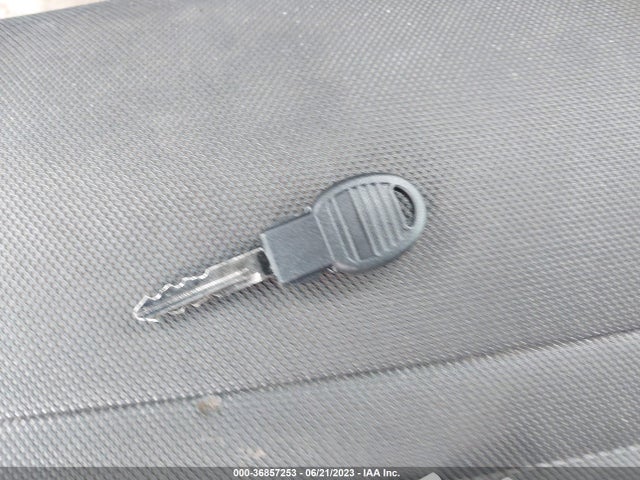 2012 DODGE CHALLENGER SXT VIN: 2C3CDYAGXCH257960