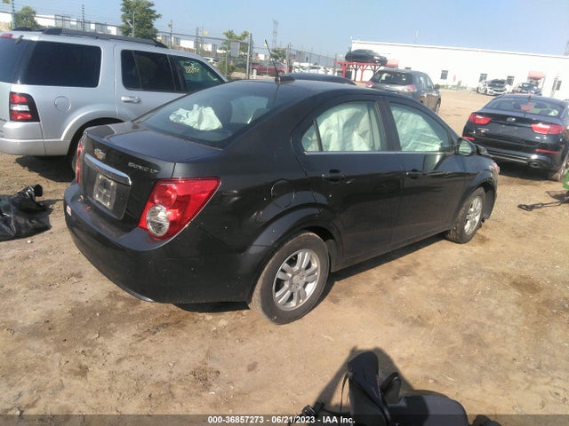 Chevrolet SONIC LT 2016 1G1JC5SH3G4175768 Image 4