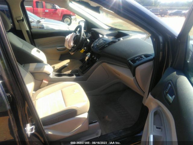 1FMCU0GX8EUD38178 Ford ESCAPE SE
